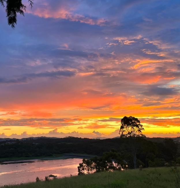 Вілла Sitio Frente A Barragem Салезополіс Екстер'єр фото
